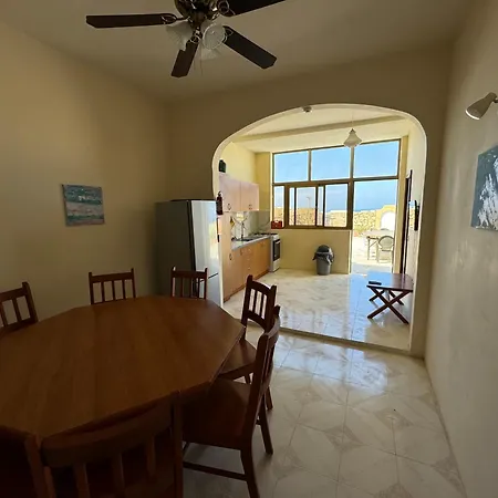 Country Views Apartment